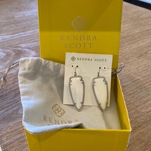 Kendra Scott Skylar Earrings